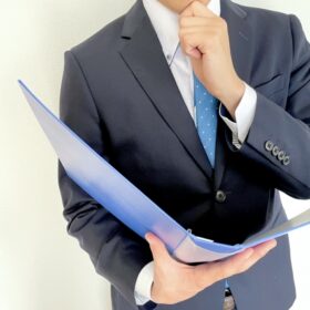 中小企業の経営者が抱えがちな2つの悩みと解決策とは？